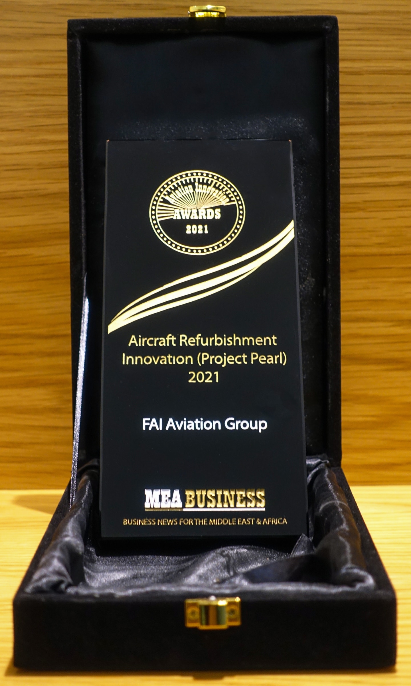 Volker Lemke, head of FAI's Air Ambulance Division with the award